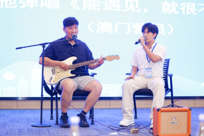 图为澳门营员在闭营仪式上演出。(澳门基金会供图)