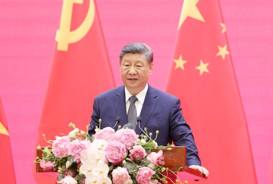 习近平同苏林总书记共同见证中越铁路合作机制启动仪式
