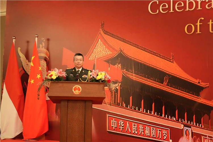 中国驻印尼使馆国防武官徐胜大校致辞。中国驻印尼使馆供图