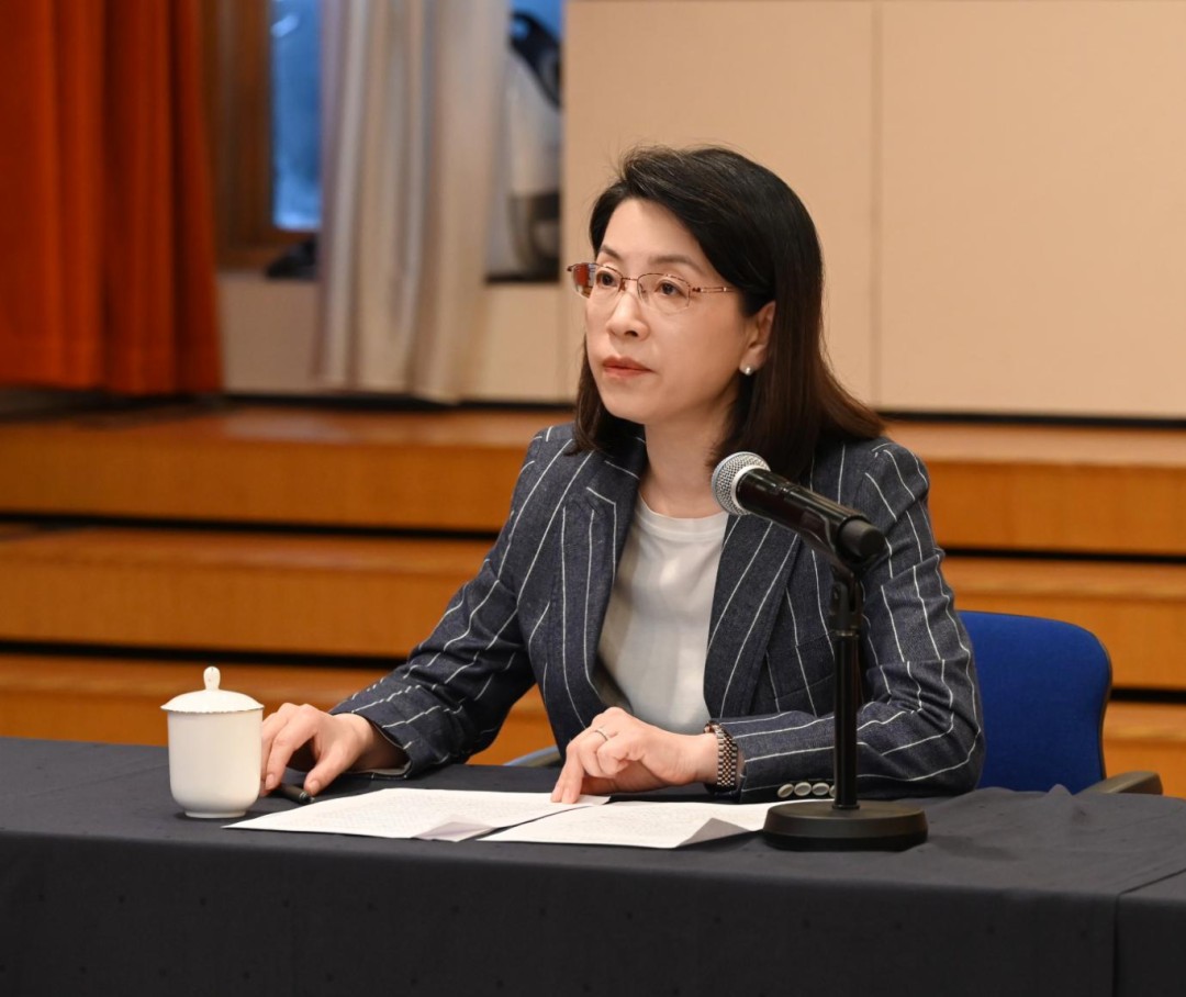 中国驻挪威大使侯悦出席座谈会。中国驻挪威大使馆供图